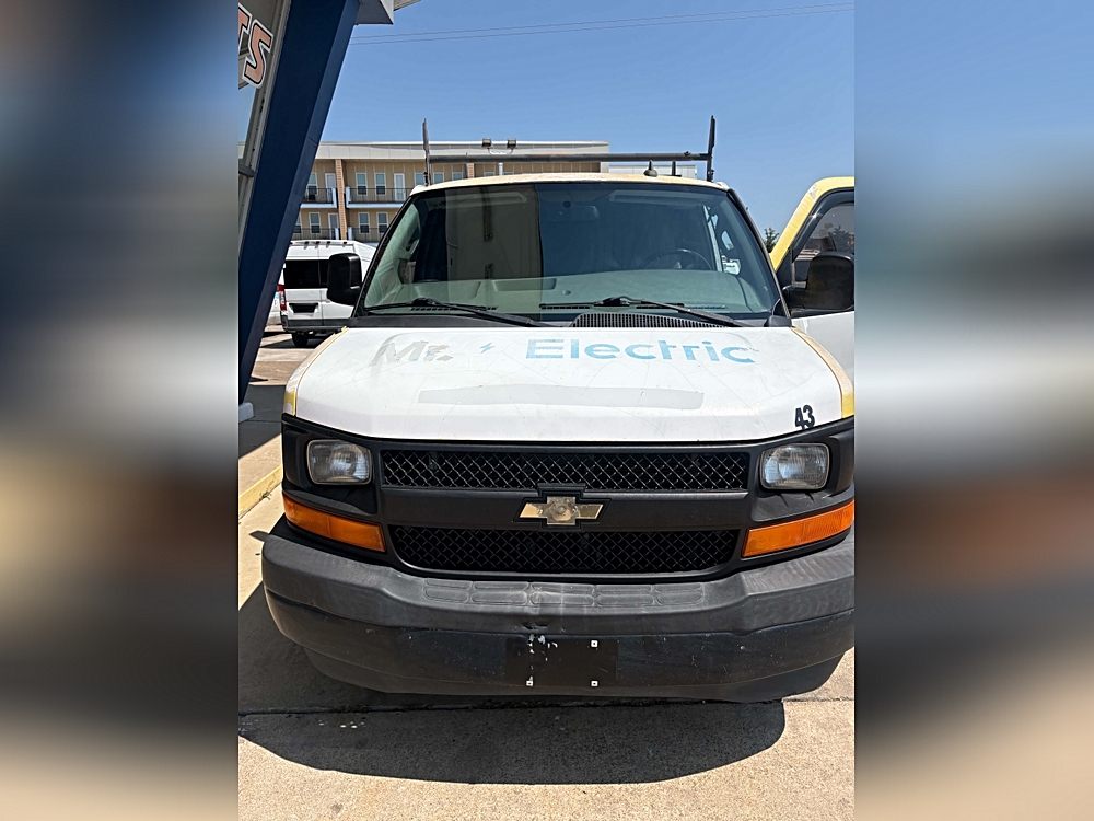 chevrolet express cargo 2017 1GCWGBFG4H1330249 image chevrolet express cargo 2017 1GCWGBFG4H1330249 image